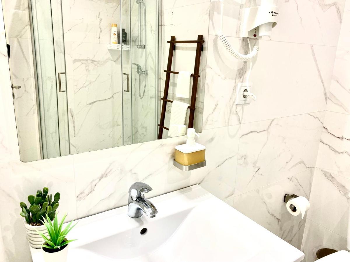 Red Apartment Em Fatima A 250M Do Santuario ภายนอก รูปภาพ